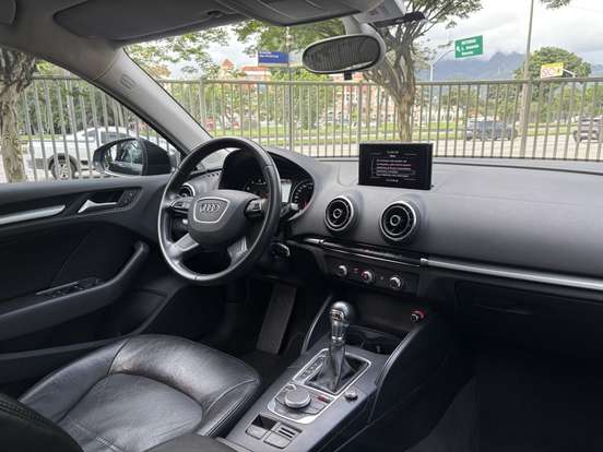 AUDI-A3-2013