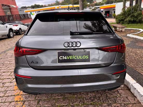 AUDI-A3-2023