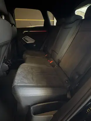 AUDI-Q3-2021