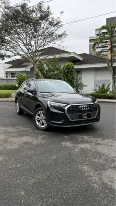 AUDI-Q3-2020