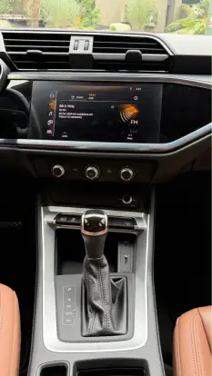 AUDI-Q3-2020