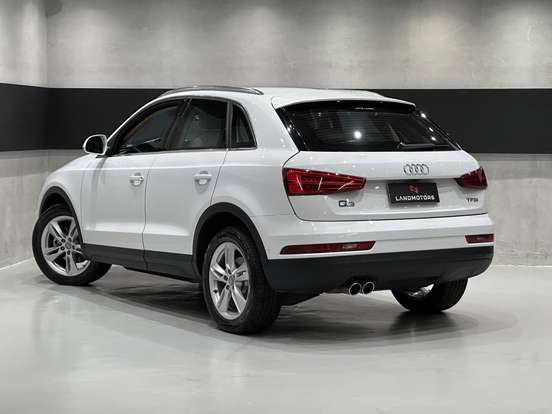 AUDI-Q3-2018