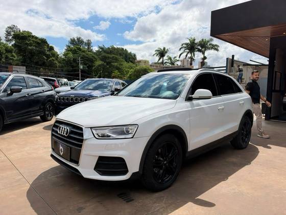AUDI Q3 2.0 TFSI AMBIENTE QUATTRO 4P GASOLINA S TRONIC