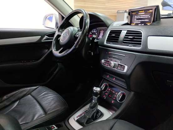 AUDI-Q3-2015