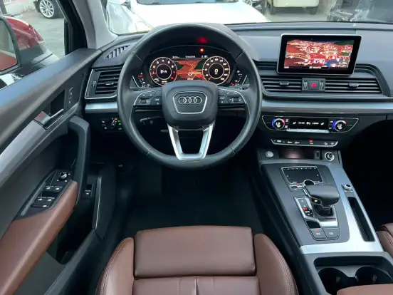 AUDI-Q5-2019