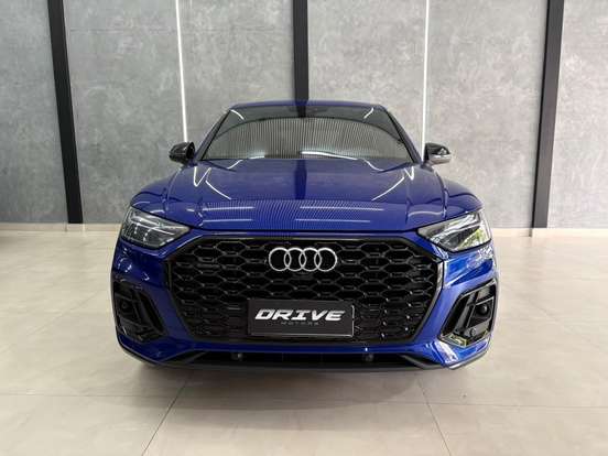 AUDI-Q5-2022
