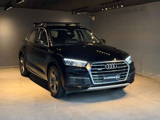 AUDI-Q5-2018