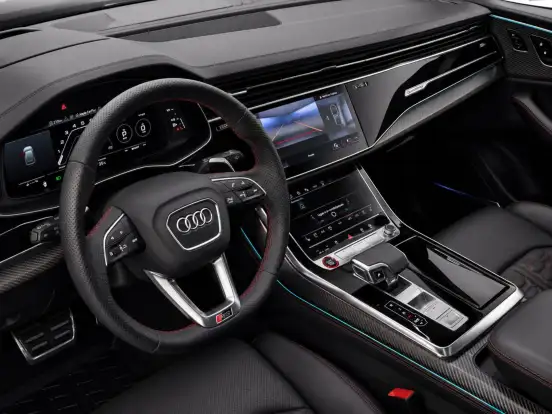 AUDI-RS Q8-2023