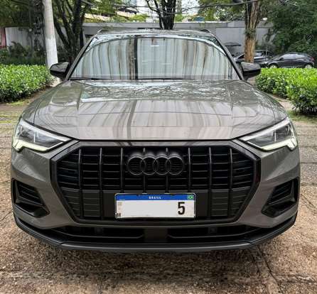 AUDI-Q3-2020