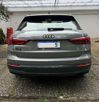 AUDI-Q3-2020