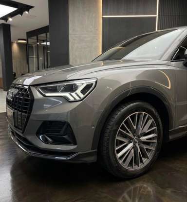 AUDI-Q3-2020