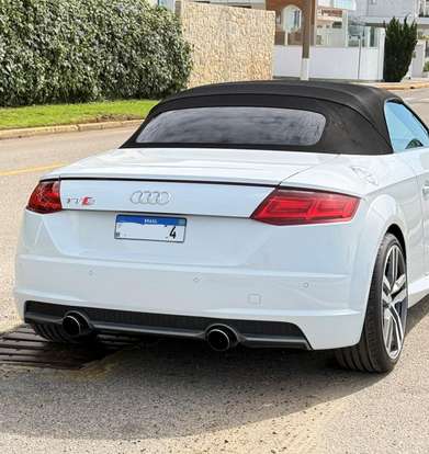 AUDI-TT-2015