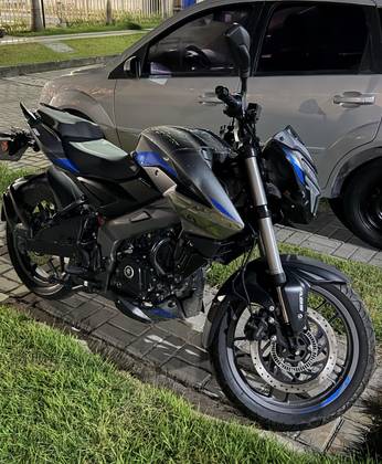 BAJAJ DOMINAR NS200 