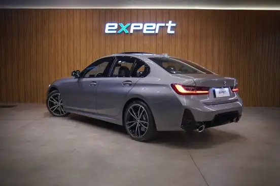 BMW-320i-2024