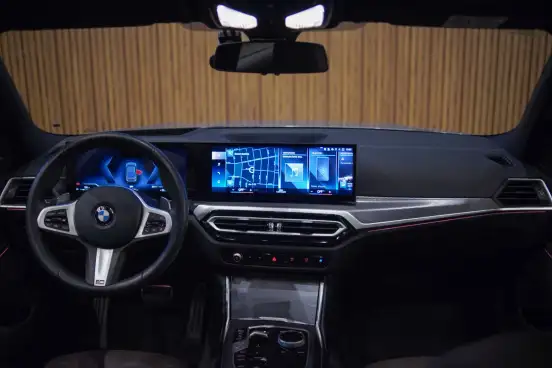 BMW-320i-2024