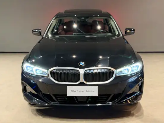 BMW-320i-2023