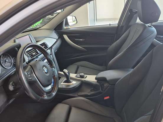 BMW-320i-2.0 SPORT 16V TURBO ACTIVE FLEX 4P AUTOMÁTICO BMW-320i-2018