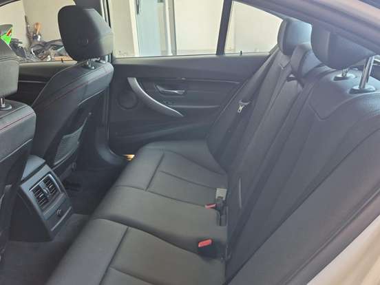 BMW-320i-2.0 SPORT 16V TURBO ACTIVE FLEX 4P AUTOMÁTICO BMW-320i-2018