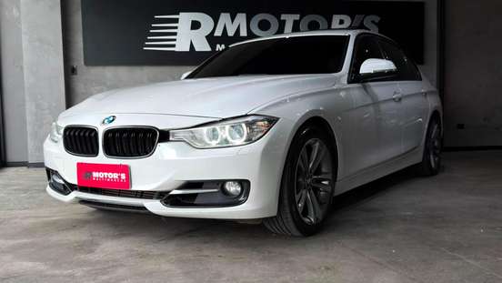 BMW-328i-2013
