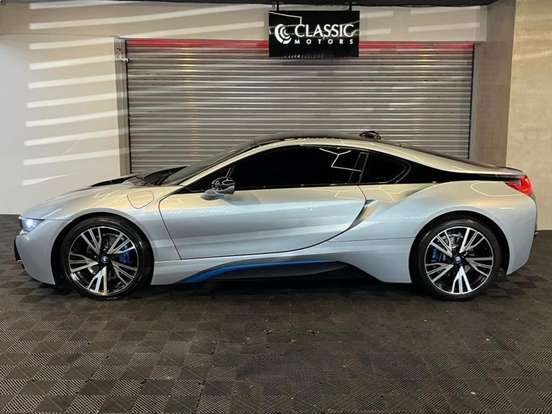 BMW-i8-2015