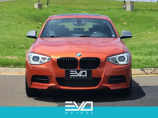 BMW-M 135i-3.0 24V TURBO GASOLINA 4P AUTOMÁTICO BMW-M 135i-2014