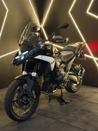 BMW R 1300 GS TRIPLE BLACK 