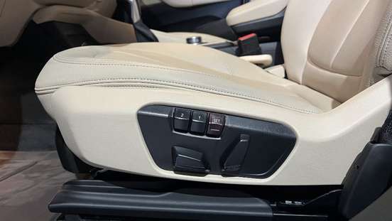 BMW-X1-2.0 16V TURBO ACTIVEFLEX SDRIVE20I 4P AUTOMÁTICO BMW-X1-2017