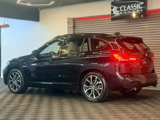 BMW-X1-2022