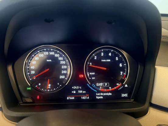 BMW-X1-2022