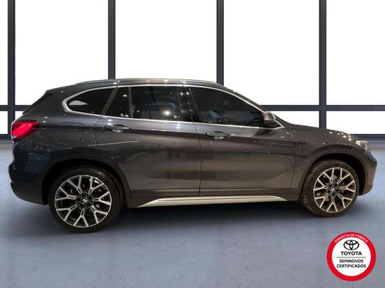 BMW-X1-2022