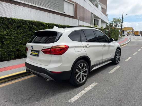 BMW-X1-2.0 16V TURBO ACTIVEFLEX XDRIVE25I SPORT 4P AUTOMÁTICO BMW-X1-2016
