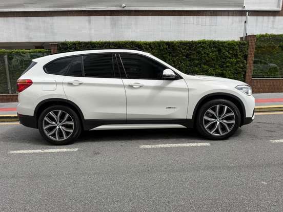 BMW-X1-2.0 16V TURBO ACTIVEFLEX XDRIVE25I SPORT 4P AUTOMÁTICO BMW-X1-2016