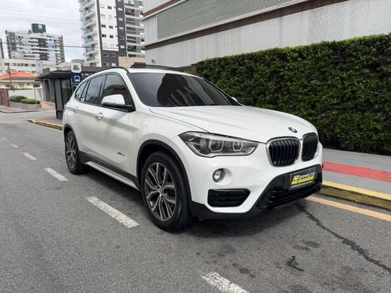 BMW-X1-2016