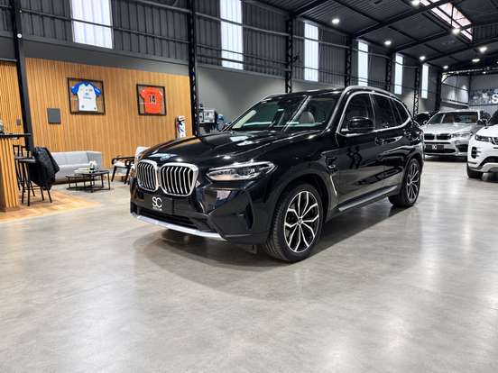 BMW-X3-2022