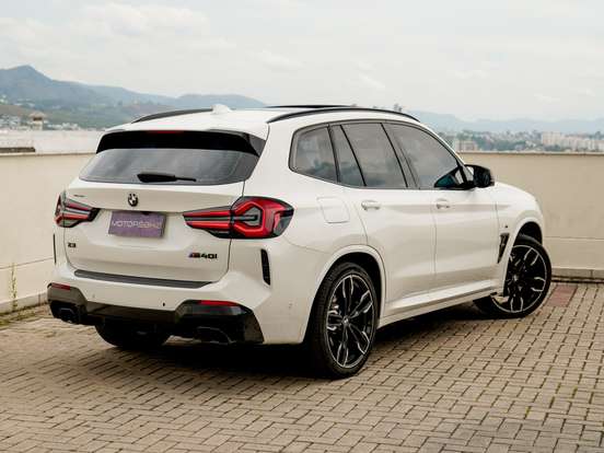 BMW-X3-2022