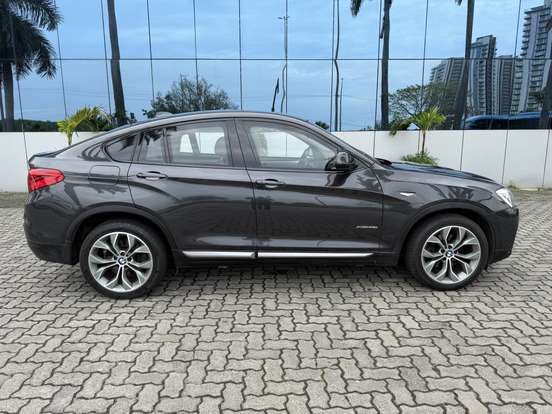 BMW-X4-2.0 28I X LINE 4X4 16V TURBO GASOLINA 4P AUTOMÁTICO BMW-X4-2018
