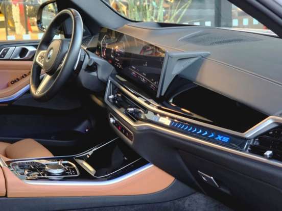 BMW-X5-2024