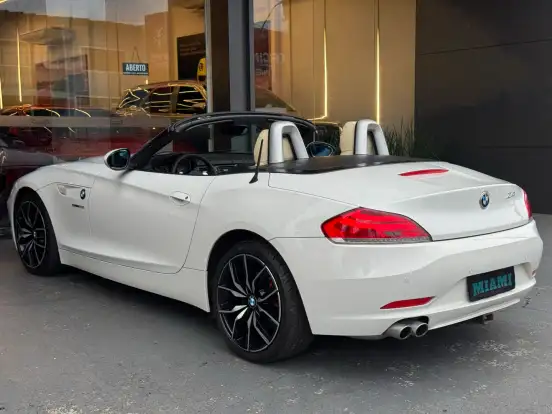 BMW-Z4-3.0 ROADSTER 4X2 35I I6 24V GASOLINA 2P AUTOMÁTICO BMW-Z4-2010