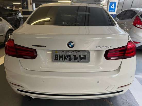 BMW-320i-2.0 SPORT GP 16V TURBO ACTIVE FLEX 4P AUTOMÁTICO BMW-320i-2018