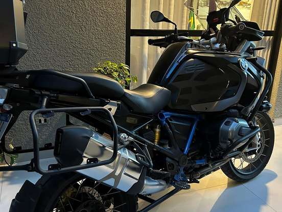 BMW-R 1200 GS ADVENTURE PREMIUM + RALLYE BMW-R 1200 GS ADVENTURE PREMIUM + RALLYE-2018