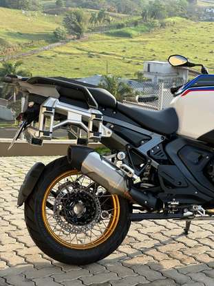 BMW-R 1300 GS ADVENTURE TROPHY-2025