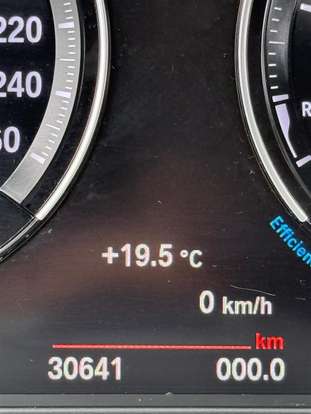 BMW-X1-2021