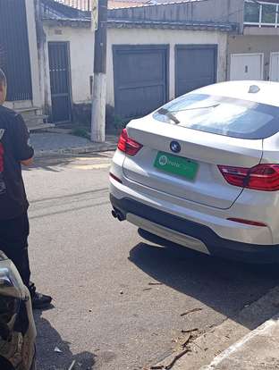 BMW-X4-2016