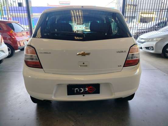 CHEVROLET-AGILE-2011