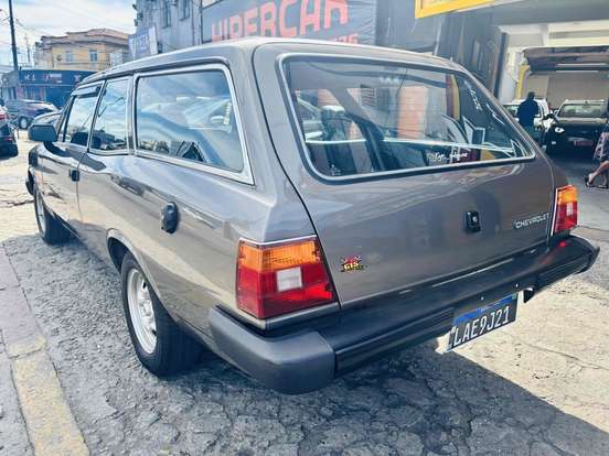CHEVROLET-CARAVAN-1990