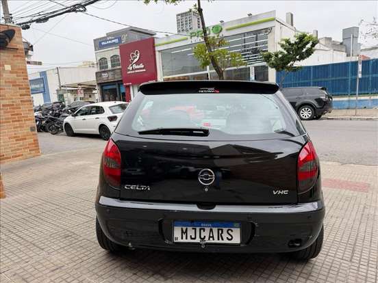 CHEVROLET-CELTA-2004