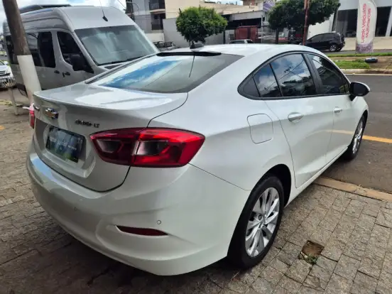 CHEVROLET-CRUZE-1.4 TURBO LT 16V FLEX 4P AUTOMÁTICO CHEVROLET-CRUZE-2017