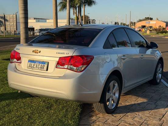 CHEVROLET-CRUZE-2014