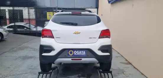 CHEVROLET-ONIX-2017