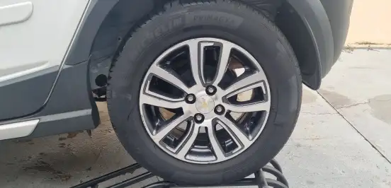 CHEVROLET-ONIX-2017